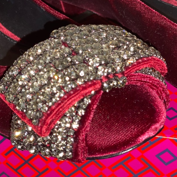 👠NIB Tory Burch Josephine Velvet Pumps 25MM Bordeaux👠 - Picture 3 of 8